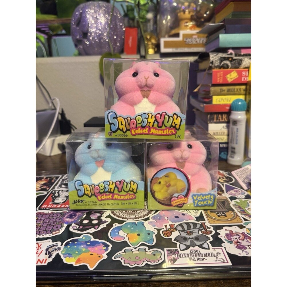 Squeesh Yum Velvet Hamster  Squishy Fuzzy Sensory/Stress Toy FiveBelow NIB 1PK